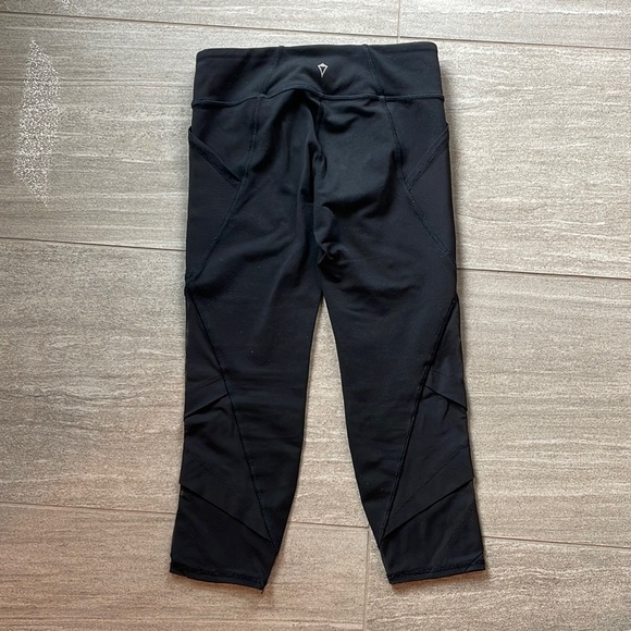 Ivivva Capris Size 10 - Picture 4 of 8